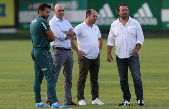 Palmeiras já monta elenco de 2018, mas ainda tem um objetivo neste ano