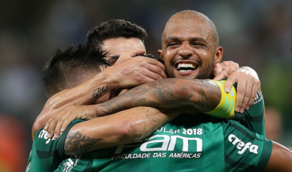 Peça-chave com e sem a bola, Felipe Melo brilha em números no Verdão