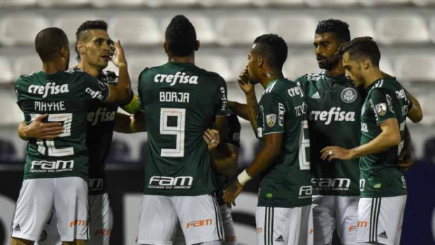 Capitão e melhor em campo, Moisés divide méritos em vitória do Verdão