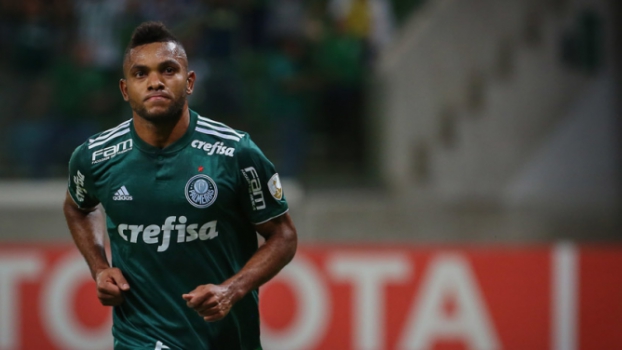 Borja explica que não festejou gols por respeito a clube do coração