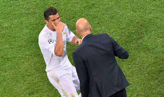 2016: Cristiano Ronaldo e Zidane conduzem Real madrid ao título, nos pênaltis, contra o Atlético de Madrid