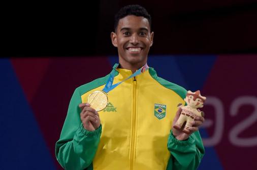 Ygor Coelho é ouro no badminton e faz história no Pan de Lima | LANCE!