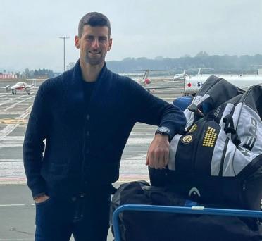 Djokovic 'extremamente decepcionado' após ser deportado