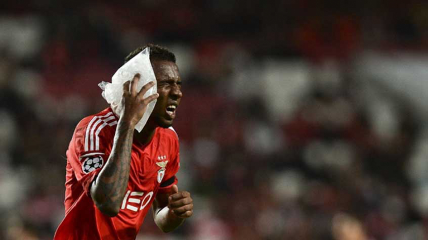 Rival do Manchester United entra na briga por Anderson Talisca - Lance!