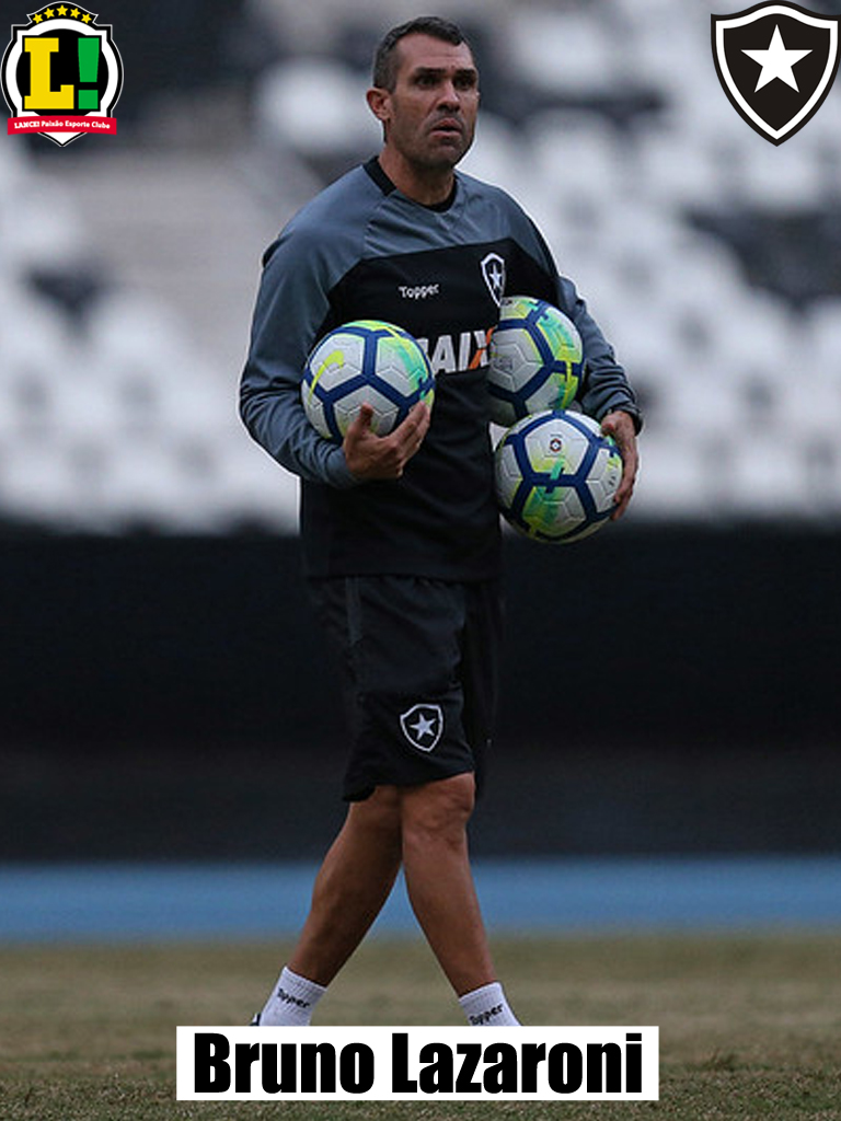 Desci e subi jogando”: Loureiro revela alívio com título do Botafogo e  explica cobrança no vestiário
