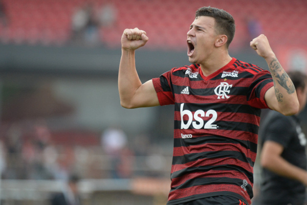 Veja quais jogadores do Flamengo estão na mira de outros clubes