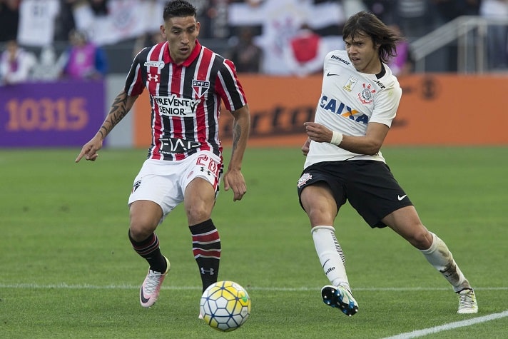 SAO PAULO - SP - 21/11/2016 - BRASILEIRO A 2016/CORINTHIANS X INTERNACIONAL  - Marlone do Corinthians comemora seu gol durante partida contra o  Internacional pelo Campeonato Brasileiro A 2016 na Arena Corinthians.