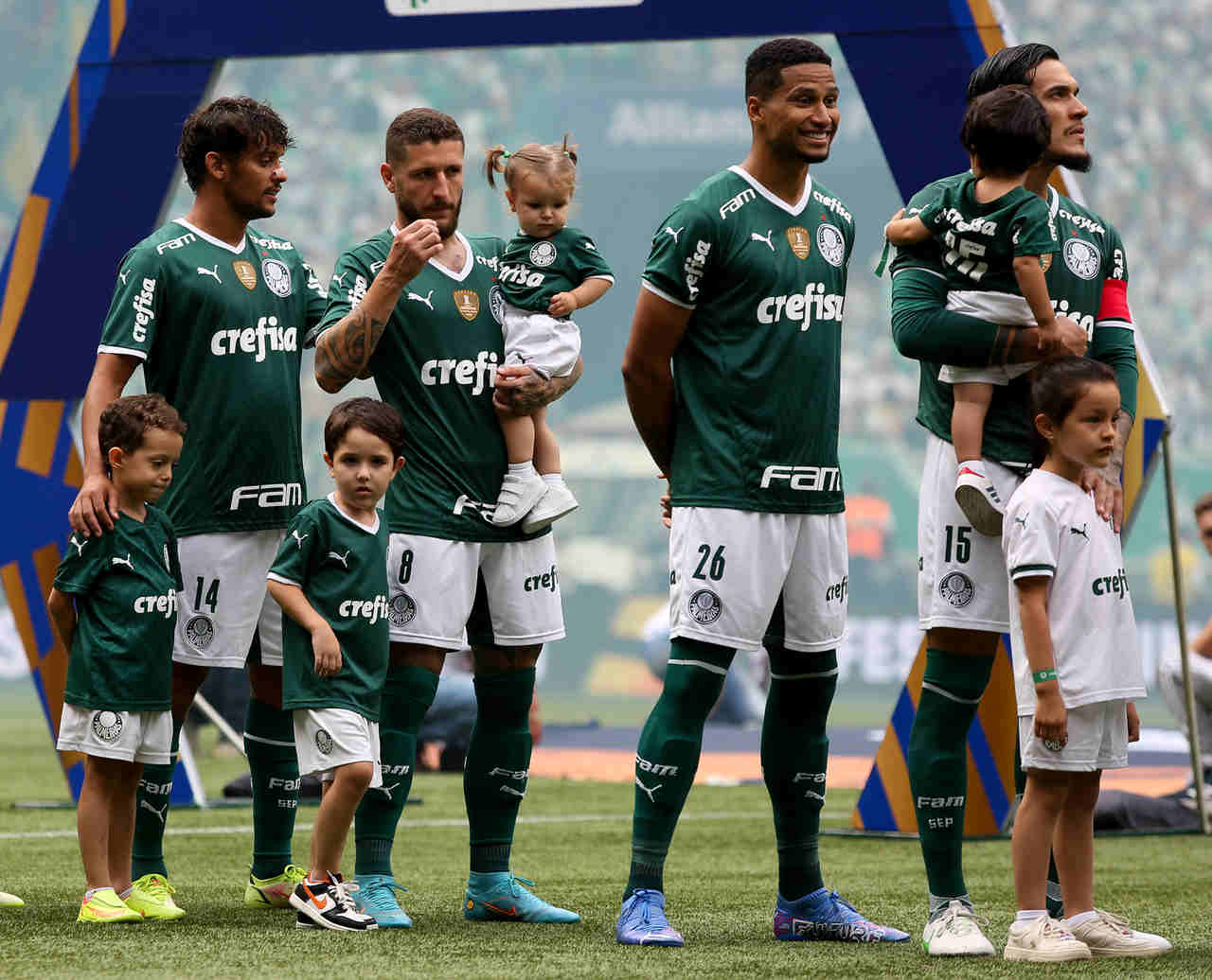 São Paulo goleia time montado às pressas no Campeonato Paulista