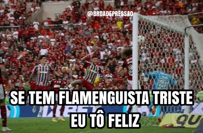 Fluminense é alvo de memes engraçados após apanhar da Chape no Maracanã -  Fotos - R7 Futebol