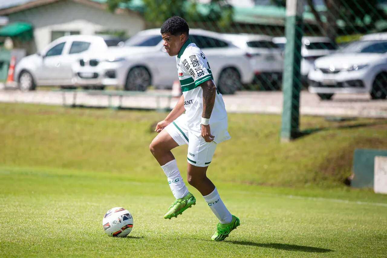 Os melhores mandantes do Brasileirão 2023 após 10 rodadas