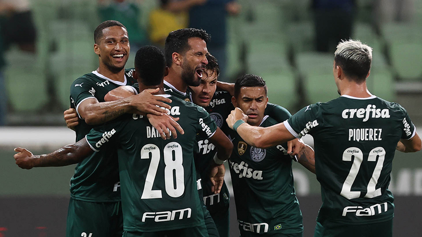 [OPINIÃO] Corinthians precisa mais de um ''9'' do que o Palmeiras
