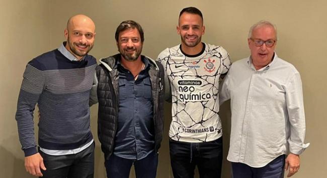 De rumor ao anúncio: Confira a negociação do Corinthians para trazer Renato Augusto