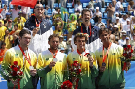 Olimpíadas 2008 Pequim - Medalista de prata Fabio Magalhaes e Marcio Araujo e medalista de Bronze Emanuel Rego e Ricardo Santos do Brasil