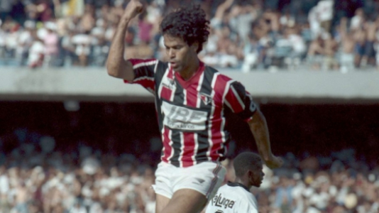 08/12/1991 - Em 1991, o São Paulo venceu o Corinthians por 3 a 0 no primeiro jogo da final. Depois empatou sem gols, faturando o título daquele ano.