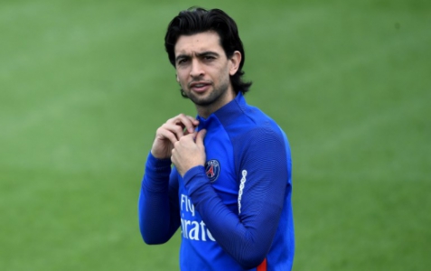 Meio de campo Javier Pastore