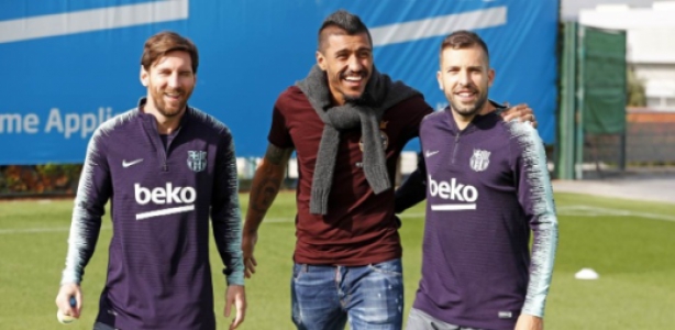 Messi, Paulinho e Alba - Barcelona