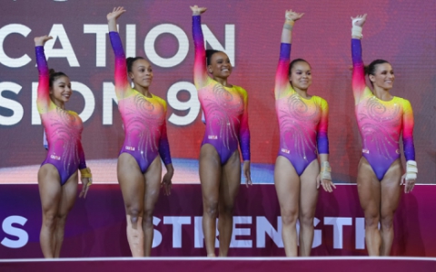 Ginastica ArtÃstica Brasil - Flávia Saraiva, Jade Barbosa, Lorrane Oliveira, Rebeca Andrade e ThaÃs Fidelis