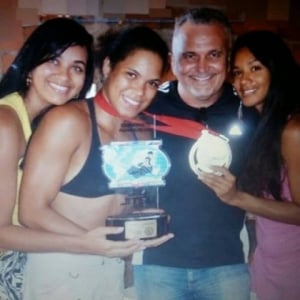 Amanda Nunes e o treinador Ricardo Carvalho