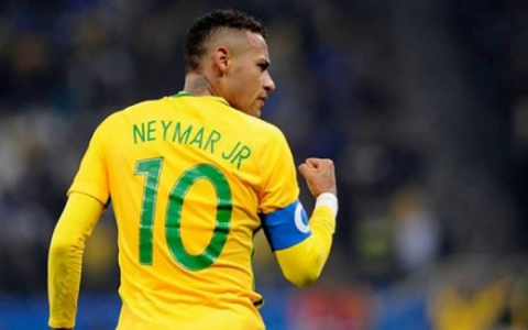 Comemorando gol pela Seleção Brasileira na "Era Tite"