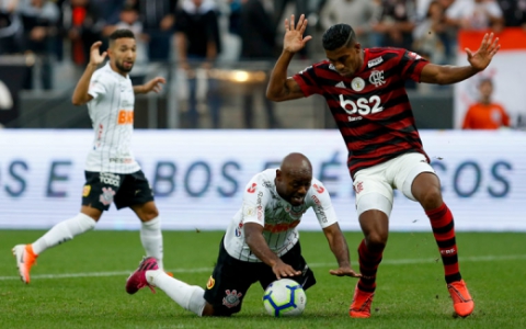 Corinthians x Flamengo - Berrío