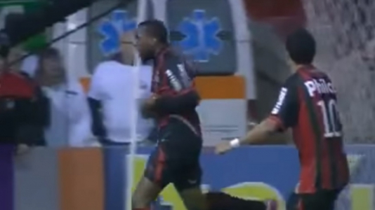Athletico 2 x 1 Botafogo - 2011