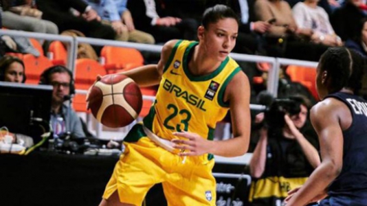 Alana Gonçalo - basquete