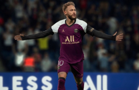 VÍDEO: PSG apresenta novo uniforme em parceria com a Jordan | LANCE!