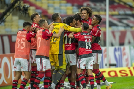 [ANÁLISE] Flamengo de Bruno Henrique e Renato faz cinco gols em 30 minutos e exibe repertório vasto