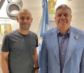 Javier Mascherano e Claudio Tapia, presidente da Associação do Futebol Argentino (AFA) - Argentina