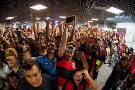 Flamengo torcida no Aeroporto de Salvador