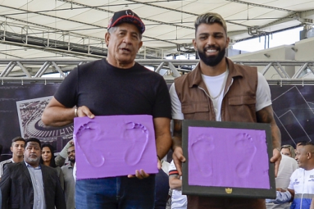 Gabigol e Nunes Calçada da fama Maracanã