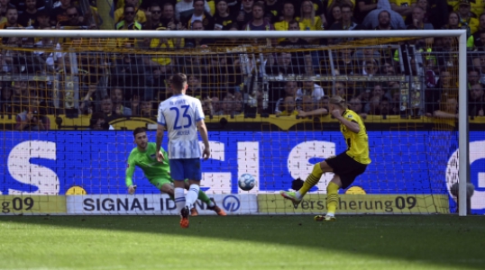 Borussia Dortmund x Hertha Berlin