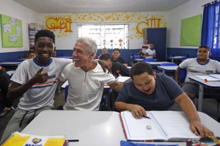 Luís Castro - Escola Municipal Mané Garrincha