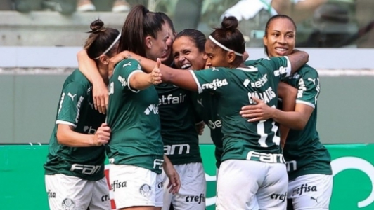 Palmeiras vence derby e dispara na liderança do Campeonato Brasileiro Feminino