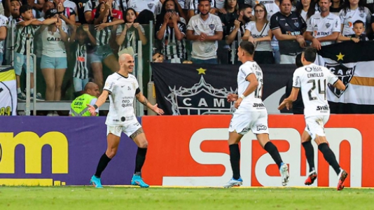 Corinthians termina o primeiro turno do Brasileirão como único que ficou todas as rodadas no G-4