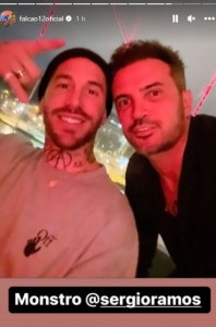 Sergio Ramos e falcão