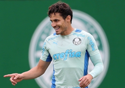Convocado pela primeira vez, Raphael Veiga, do Palmeiras, se orgulha e relembra início de carreira