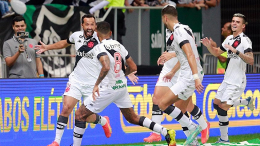 Em noite de golaços, Vasco goleia o Trem-AP e avança na Copa do Brasil | LANCE!