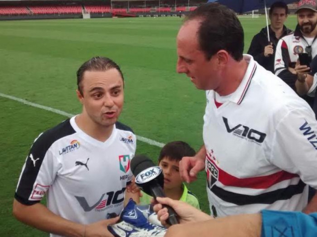 Ceni 'técnico' ganha apoio de Massa e busca 'algo de bom para o futebol' 