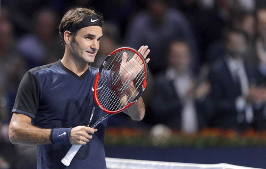 Roger Federer na estreia no ATP 500 da Basileia 2015 (Foto: Fabrice Coffrini/AFP)