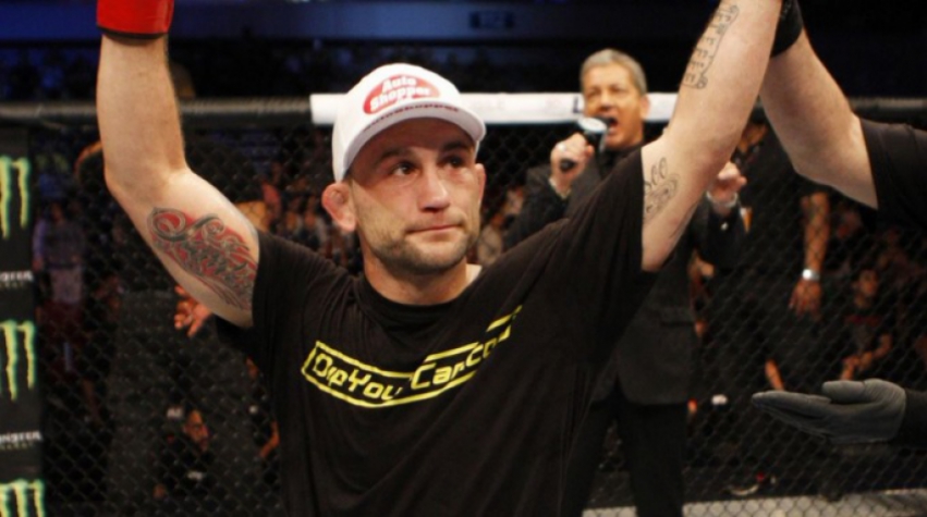 Frankie Edgar nocauteou Chad Mendes na luta principal do TUF 22 Finale