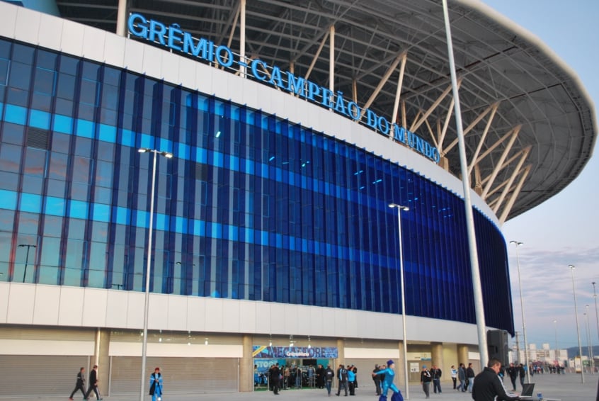 Após medidas mais severas, Grêmio decide fechar lojas físicas do clube