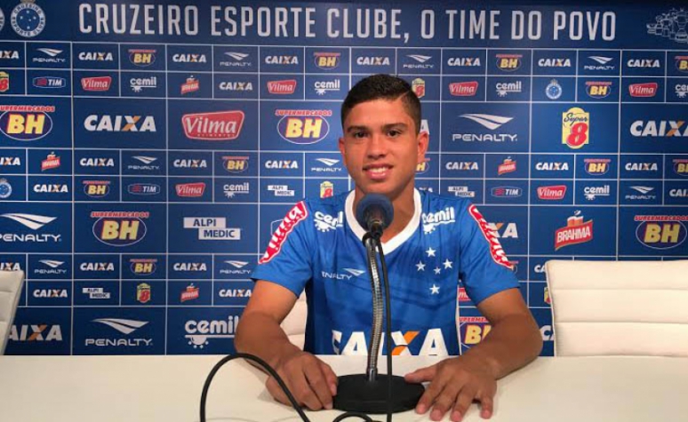 Kevin, lateral direito revelado no Cruzeiro (Foto: Cruzeiro/Divulgação)