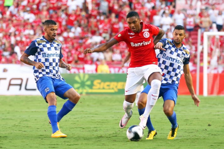 Internacional x São José
