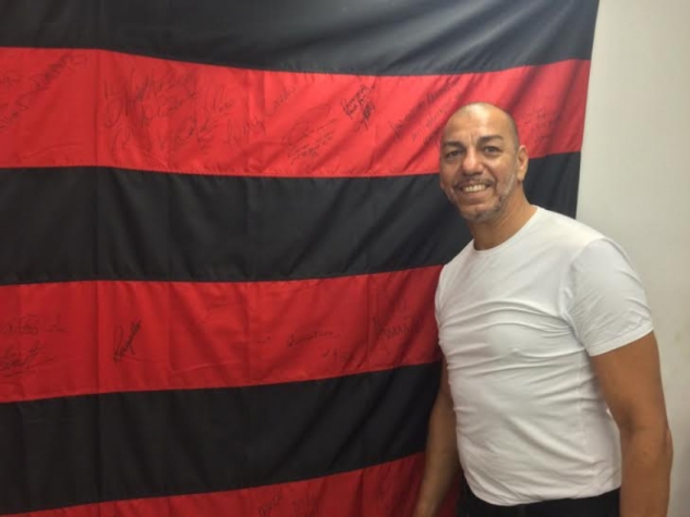 Ex-zagueiro cotado para assumir como gerente no Flamengo foi auxiliar de Mourinho