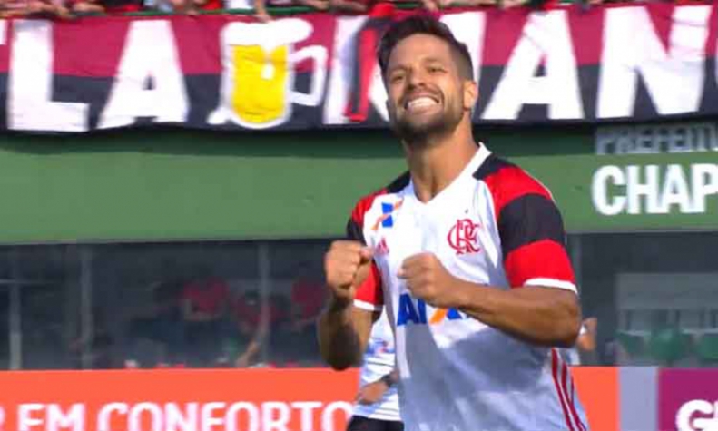 Diego e Damião marcam, Flamengo vence a Chapecoense e vira vice-líder