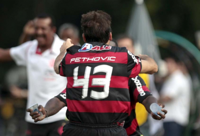 Repeteco? Angelim relembra vitória sobre Palmeiras em 2009: "Foi a arrancada para o título"