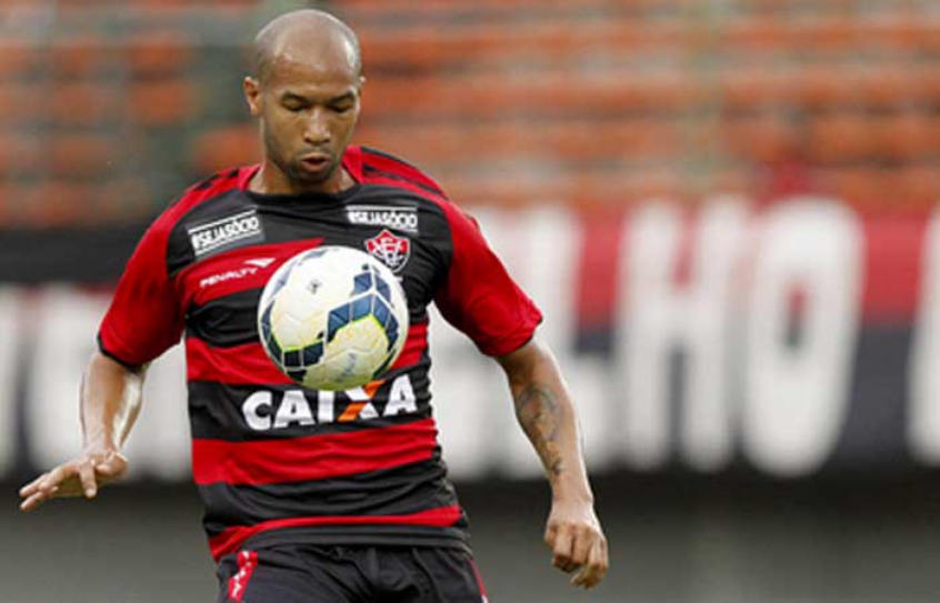 Dinei (Vitória) - 2008