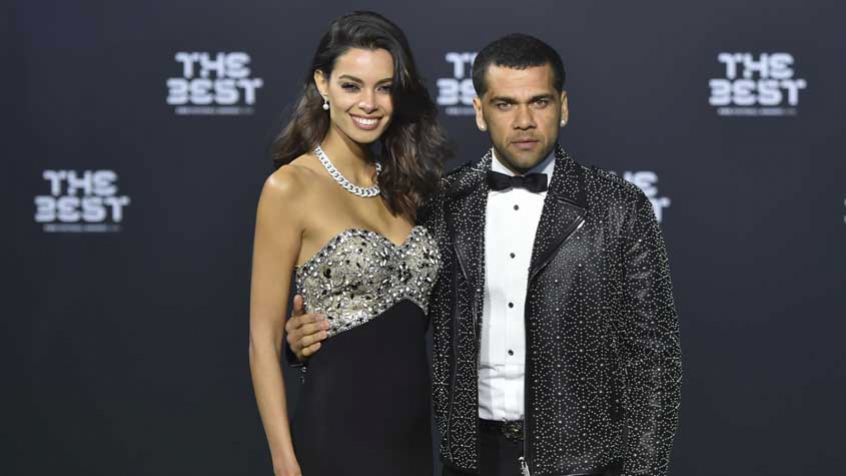 Daniel Alves e a namorada Joana Sanz