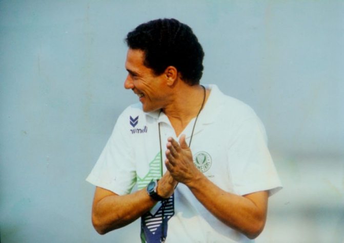 Luxa relembra primeiro título pelo Palmeiras e entrada no 'bolo do São Paulo' em 93